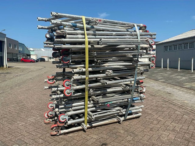 Euro towers low level klikfold rolsteiger (12x) - afbeelding 1 van  10