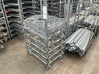 Eurocontainer en containerstaken (2169x) - afbeelding 1 van  5