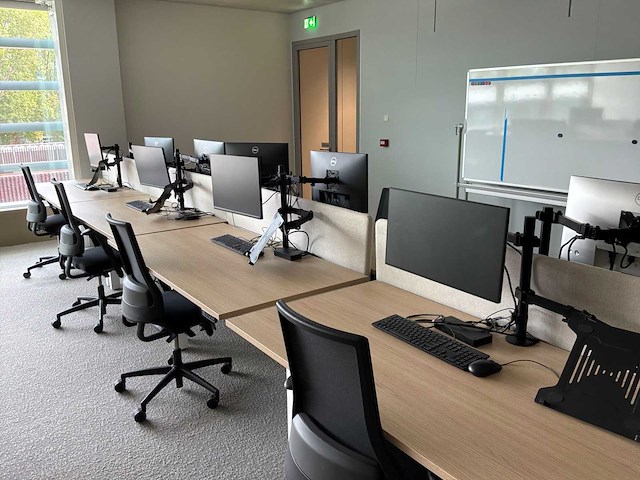 Eurodesk duo elektrisch hoogteverstelbaar bureau (5x) - afbeelding 10 van  10