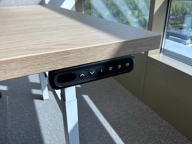 Eurodesk duo elektrisch in hoogte verstelbaar bureau - afbeelding 6 van  10