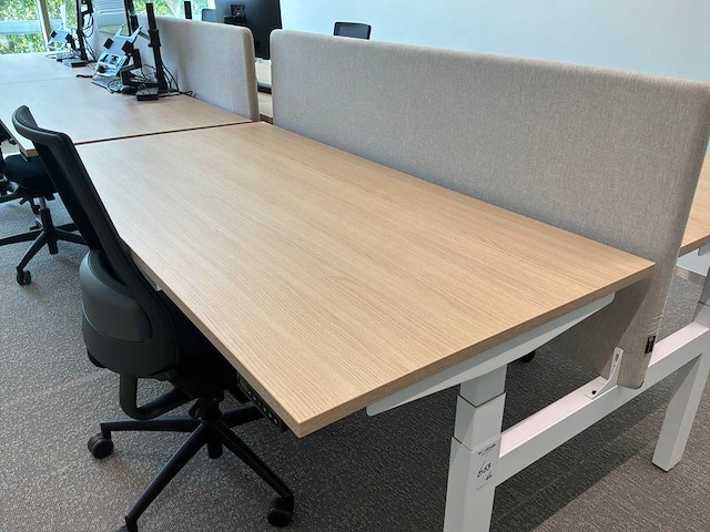 Eurodesk duo elektrische hoogteverstelbare bureaus (3x) - afbeelding 1 van  3