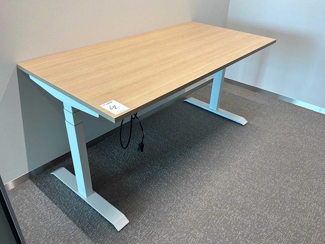 Eurodesk elektrisch in hoogte verstelbaar bureau (4x) - afbeelding 1 van  10