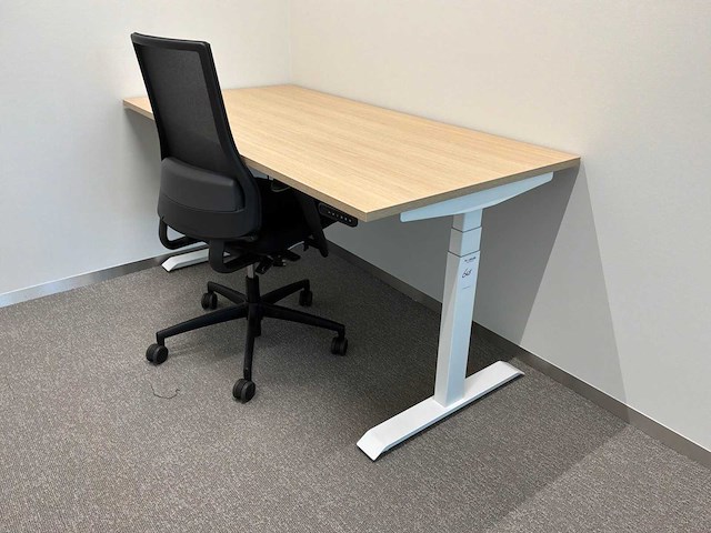 Eurodesk elektrisch in hoogte verstelbaar bureau (4x) - afbeelding 4 van  6