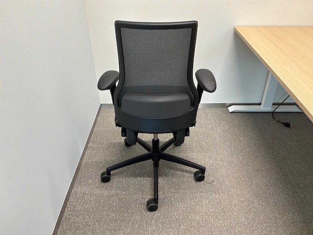 Eurodesk elektrisch in hoogte verstelbaar bureau (4x) - afbeelding 6 van  6