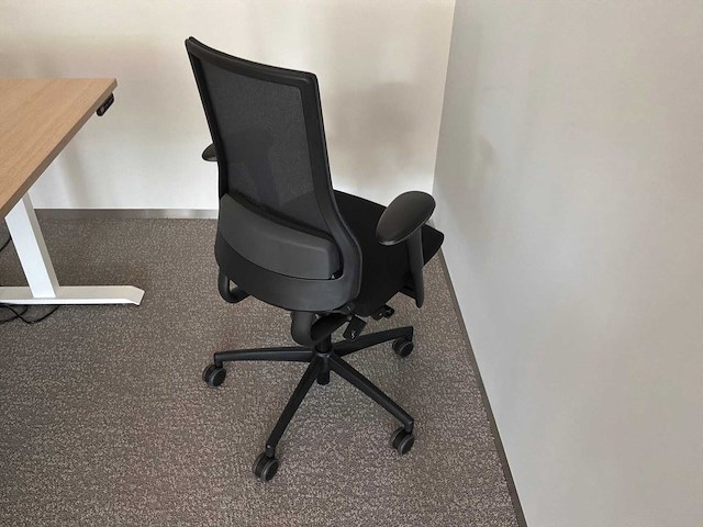 Eurodesk elektrisch in hoogte verstelbaar bureau (4x) - afbeelding 7 van  9