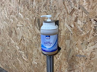 Eurol desinfectiezuil met flaconhandgel - afbeelding 3 van  7