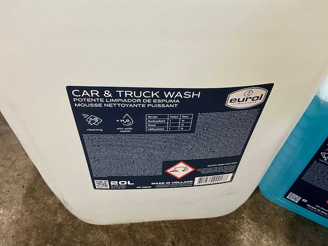 Eurol ruitenwisservloeistof & autowasmiddel - afbeelding 2 van  3