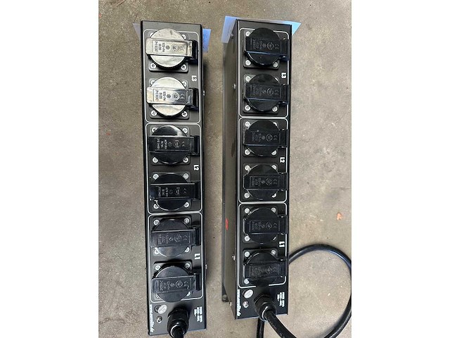 Eurolite - sb-65/19 - 19" 16ampere power distributor racking equipment (2x) - afbeelding 3 van  3