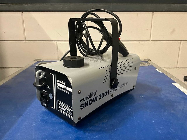 Eurolite snow 3001 sneeuwmachine - afbeelding 1 van  4