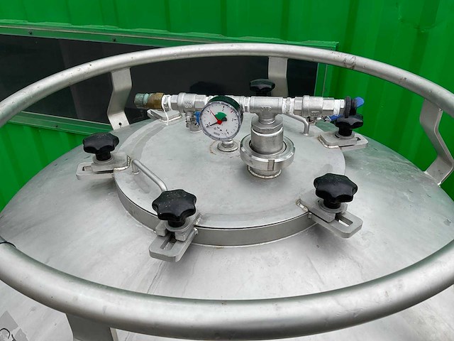 Eurolux biertank 1000ltr (2x) - afbeelding 4 van  8