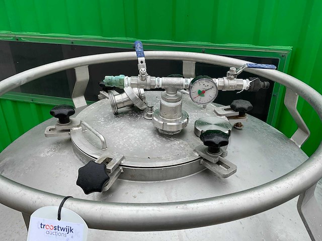 Eurolux biertank 1000ltr (2x) - afbeelding 5 van  9
