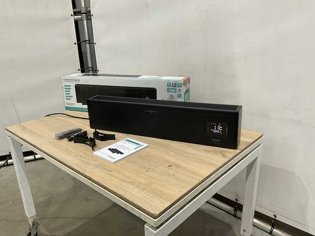 Eurom - alutherm baseboard 1000 black - convector verwarming - afbeelding 1 van  6