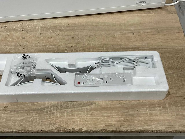 Eurom - alutherm baseboard 1500 white - elektrische verwarming - afbeelding 2 van  7