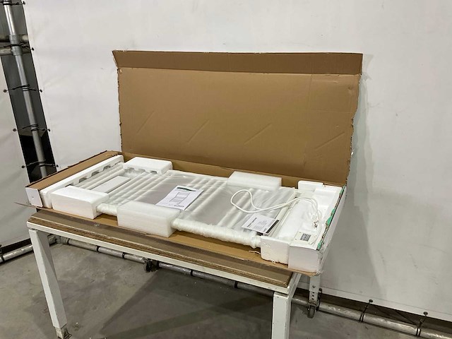 Eurom - sani bathroom radiator 1000 wifi white - badkamer radiator - afbeelding 1 van  4
