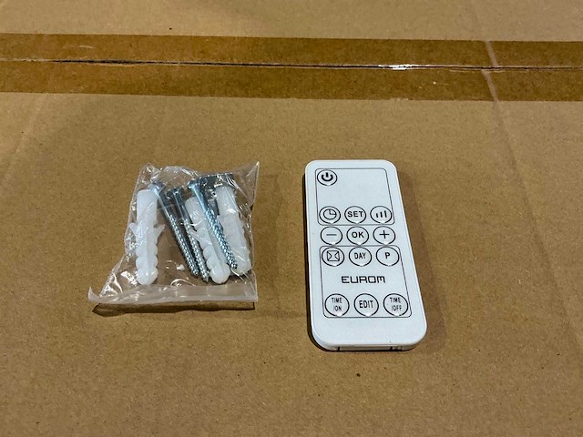 Eurom 2000r heater voor badkamer - afbeelding 2 van  3