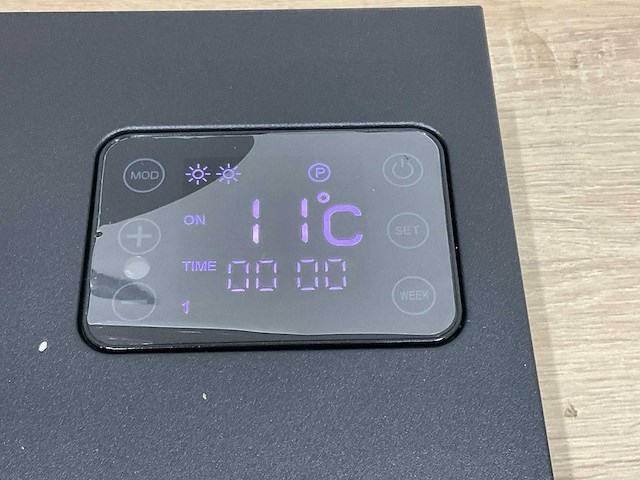 Eurom alutherm sani 800 wifi black badkamer verwarming - afbeelding 5 van  7