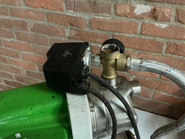 Eurom hg1200r hydrofoorpomp - afbeelding 4 van  5