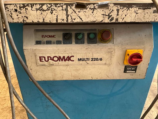 Euromac multi 220/6 hydraulische uitklinkmachine - afbeelding 15 van  16