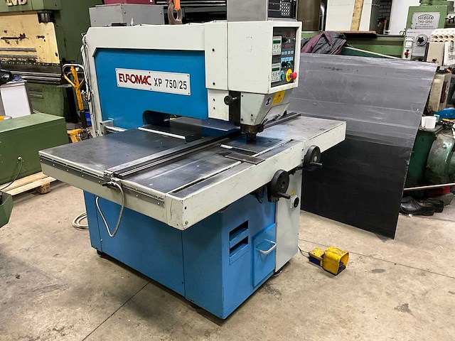 Euromac xp 750/25 ponsmachine - afbeelding 1 van  32