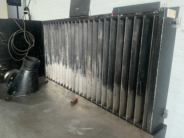 Euromate - table-type - lasdampafzuiginstallatie - afbeelding 6 van  8