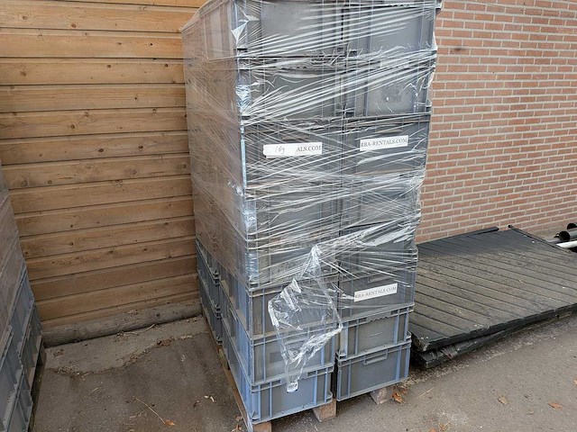 Euronorm - stacking crates (32x) - afbeelding 1 van  5