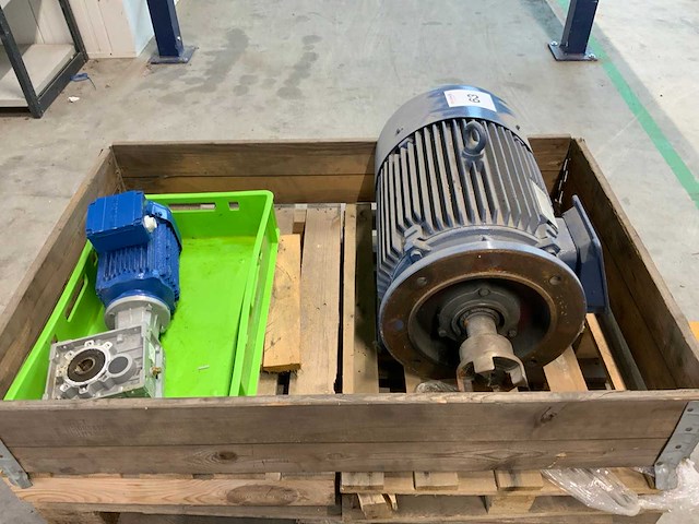 Euronorm, emi elektromotor (2x) - afbeelding 1 van  7