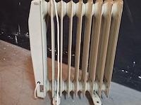 Europa style oliegevulde radiator - afm. ca. 51x16x64 cm - afbeelding 3 van  4