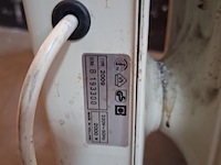 Europa style oliegevulde radiator - afm. ca. 51x16x64 cm - afbeelding 4 van  4