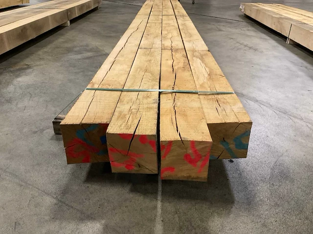 Europees eiken balken 150x150 mm (4x) - afbeelding 4 van  5