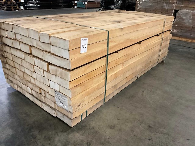 Europees eiken balken 65 mm ca. 1,643 m³ - afbeelding 1 van  5