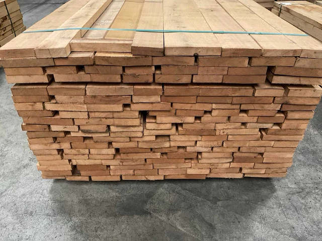 Europees eiken planken 27 mm ca. 1,061 m³ - afbeelding 4 van  5