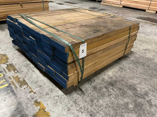 Europees eiken planken 40 mm ca. 0,365 m³ - afbeelding 1 van  4