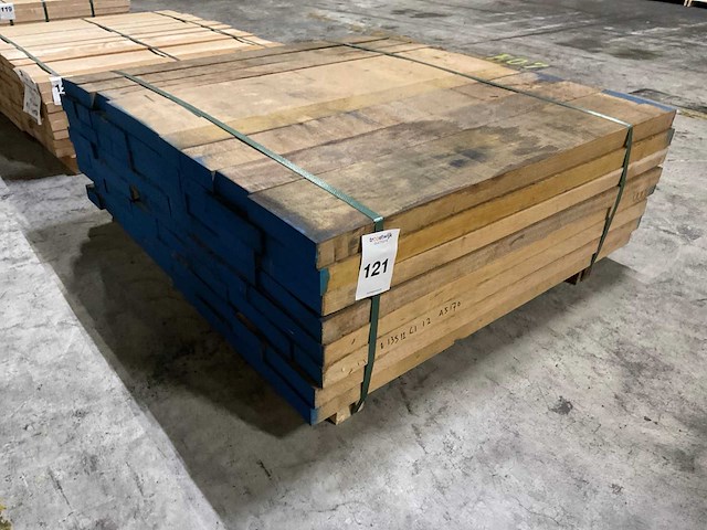 Europees eiken planken 40 mm ca. 0,365 m³ - afbeelding 1 van  5