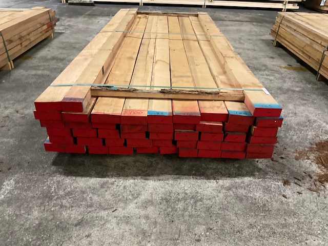 Europees eiken planken 40 mm ca. 0,470 m³ - afbeelding 2 van  3