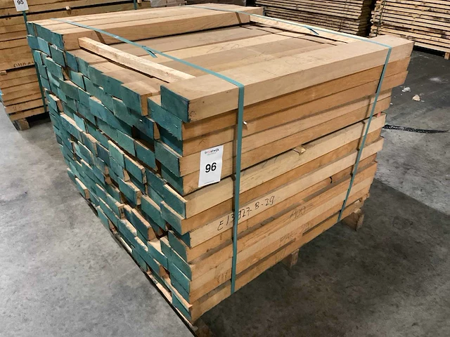 Europees eiken planken 52 mm ca. 0,650 m³ - afbeelding 1 van  5