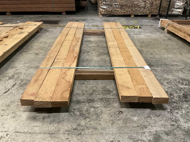 Europees eiken planken 52x105 mm (6x) - afbeelding 1 van  2