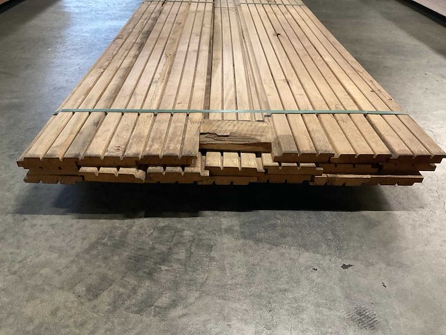 Europees eiken rhombus profiel geveldelen 25x130 mm (20x) - afbeelding 2 van  3