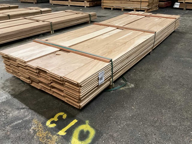 Europees eiken vellingdelen 15x140 mm (104x) - afbeelding 1 van  3