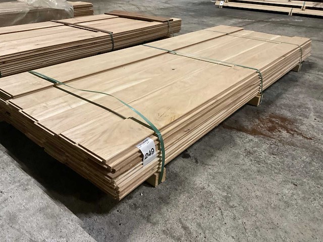 Europees eiken vellingdelen 15x140 mm (66x) - afbeelding 1 van  4