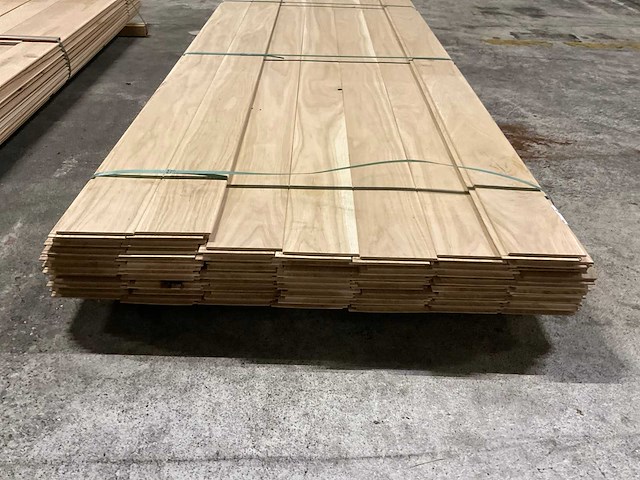 Europees eiken vellingdelen 15x140 mm (66x) - afbeelding 2 van  4