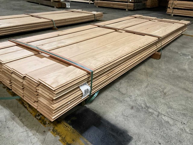 Europees eiken vellingdelen 15x140 mm (71x) - afbeelding 1 van  6