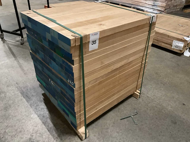 Europes eiken panelen 40x650x800 mm verlijmd en voorgeschuurd (18x) - afbeelding 1 van  5