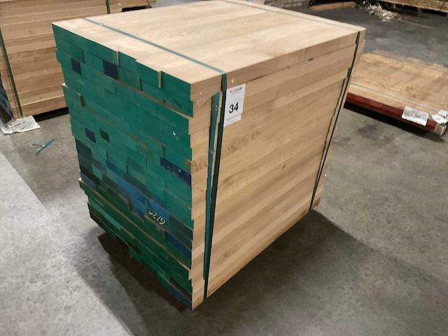 Europes eiken panelen 40x650x800 mm verlijmd en voorgeschuurd (20x) - afbeelding 1 van  4