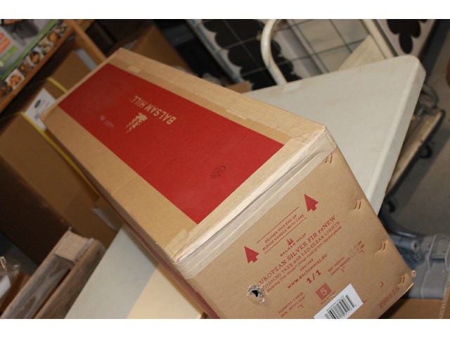 Europese zilverspar kersrtboom balsumhill nr 2801183 - afbeelding 2 van  11