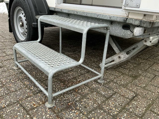 Europewagon toilet en douche unit sanitairunit - afbeelding 11 van  28