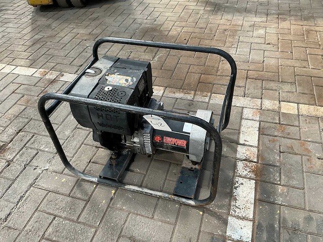 Europower 1b30 stroomgenerator - afbeelding 2 van  5