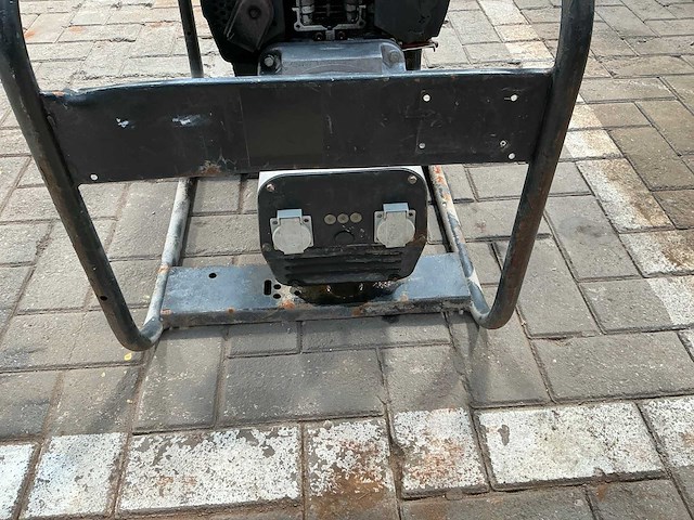 Europower 1b30 stroomgenerator - afbeelding 3 van  5