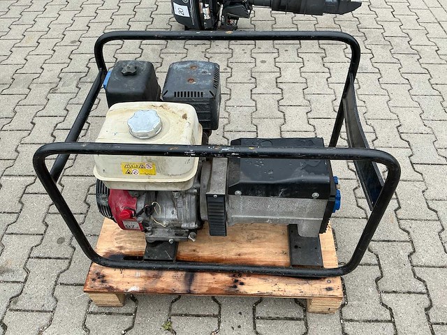Europower 6000 stroomgenerator - afbeelding 1 van  5