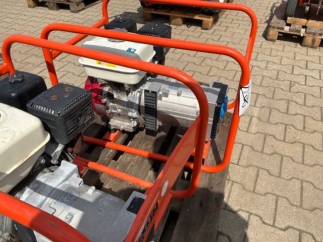 Europower ep4100 stroom aggregaat - afbeelding 2 van  8