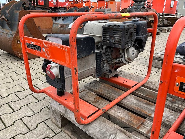 Europower ep6500t stroom aggregaat - afbeelding 3 van  6